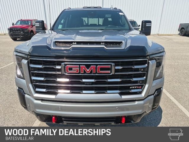 2025 GMC Sierra 2500HD 4WD Crew Cab Standard Bed AT4