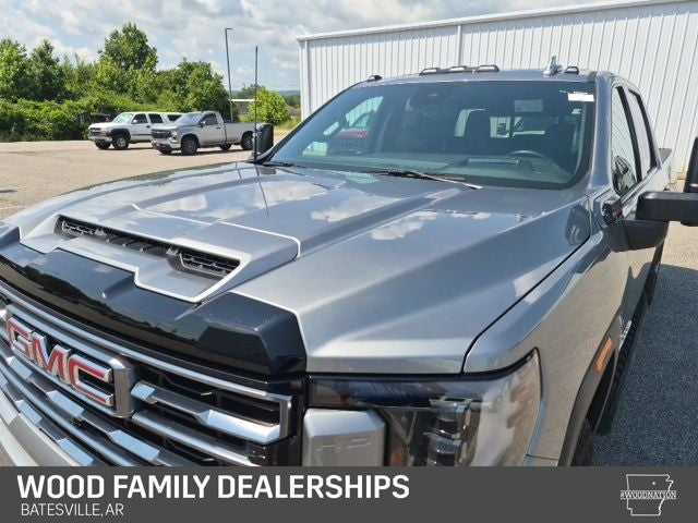 2025 GMC Sierra 2500HD 4WD Crew Cab Standard Bed AT4
