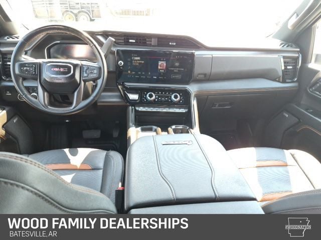 2025 GMC Sierra 2500HD 4WD Crew Cab Standard Bed AT4