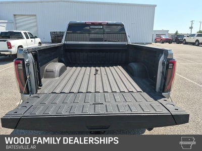 2025 GMC Sierra 2500HD 4WD Crew Cab Standard Bed AT4