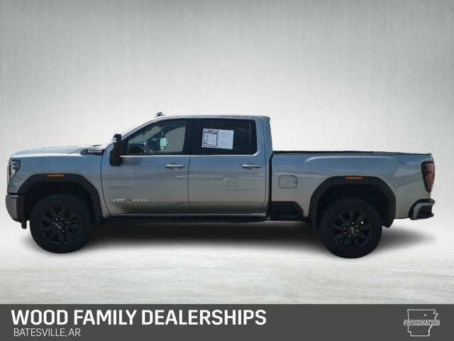 2025 GMC Sierra 2500HD 4WD Crew Cab Standard Bed AT4