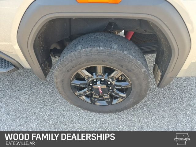 2025 GMC Sierra 2500HD 4WD Crew Cab Standard Bed AT4