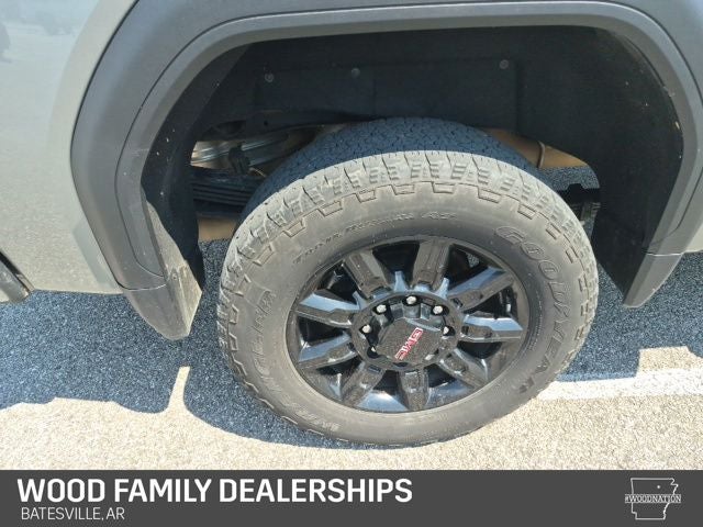 2025 GMC Sierra 2500HD 4WD Crew Cab Standard Bed AT4