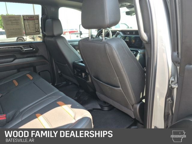 2025 GMC Sierra 2500HD 4WD Crew Cab Standard Bed AT4