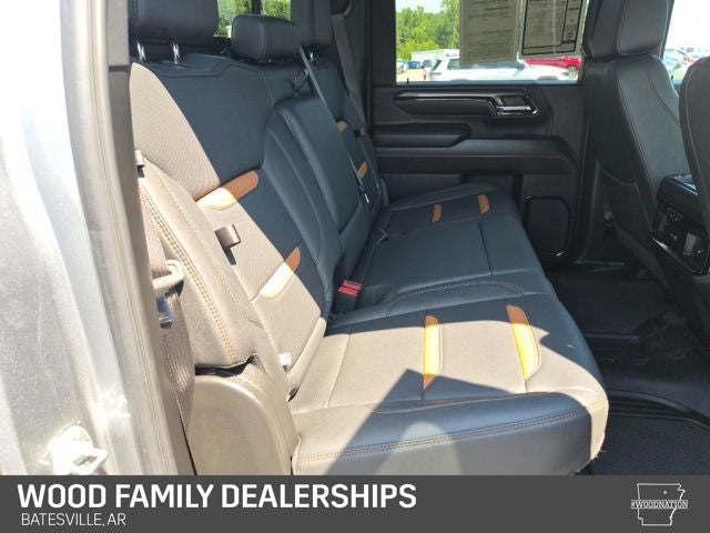 2025 GMC Sierra 2500HD 4WD Crew Cab Standard Bed AT4