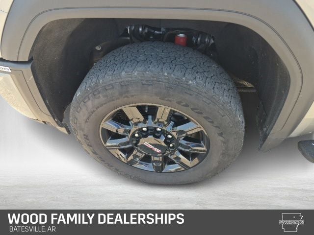 2025 GMC Sierra 2500HD 4WD Crew Cab Standard Bed AT4