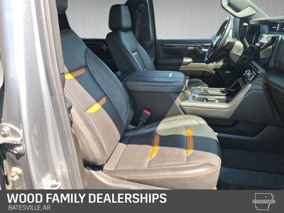 2025 GMC Sierra 2500HD 4WD Crew Cab Standard Bed AT4
