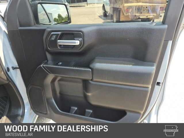 2025 GMC Sierra 1500 4WD Crew Cab Short Box Pro