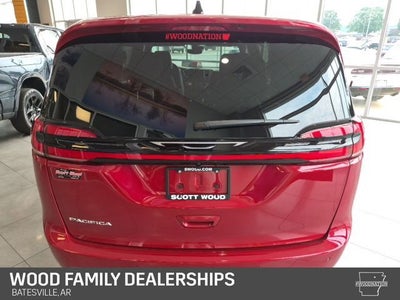 2027 Chrysler Pacifica PACIFICA SELECT
