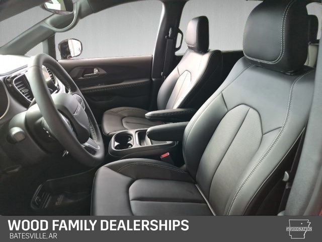 2027 Chrysler Pacifica PACIFICA SELECT