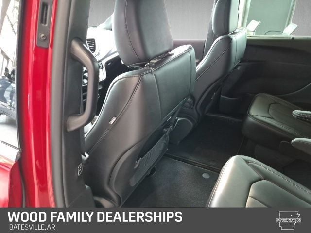 2027 Chrysler Pacifica PACIFICA SELECT