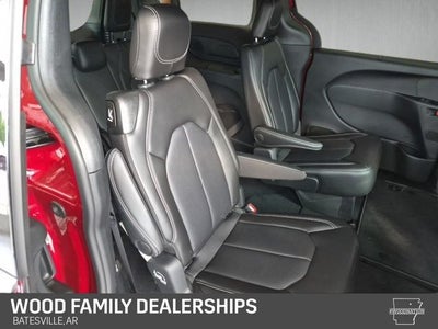 2027 Chrysler Pacifica PACIFICA SELECT
