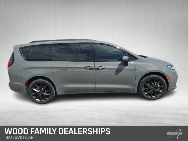 2023 Chrysler Pacifica Touring L AWD