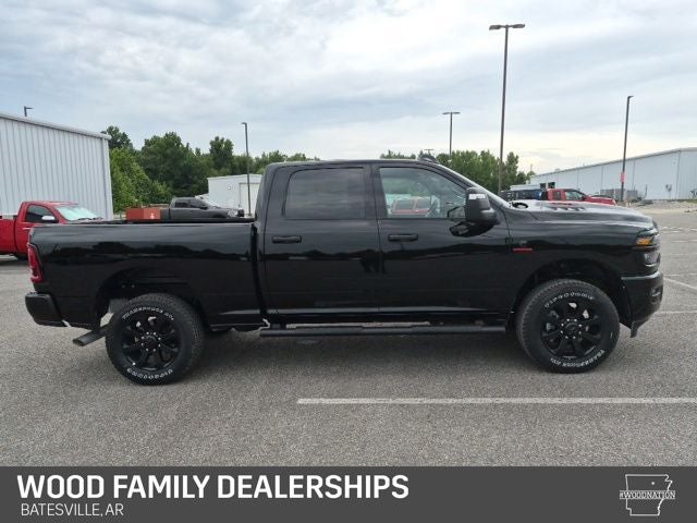 2026 RAM 2500 RAM 2500 BLACK EXPRESS CREW CAB 4X4 6'4' BOX