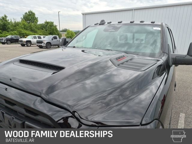 2026 RAM 2500 RAM 2500 BLACK EXPRESS CREW CAB 4X4 6'4' BOX