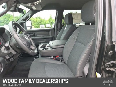2026 RAM 2500 RAM 2500 BLACK EXPRESS CREW CAB 4X4 6'4' BOX