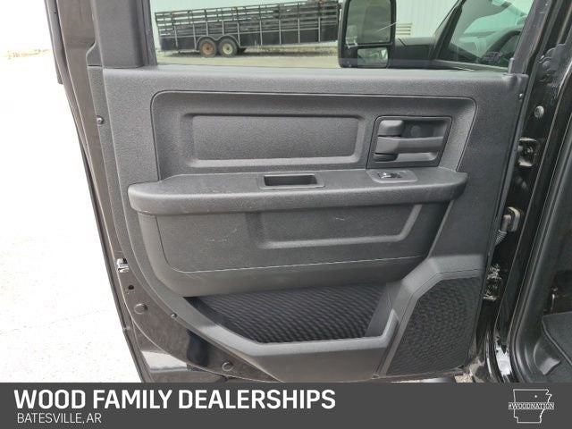 2026 RAM 2500 RAM 2500 BLACK EXPRESS CREW CAB 4X4 6'4' BOX