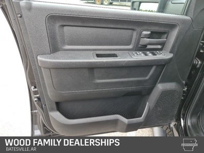 2026 RAM 2500 RAM 2500 BLACK EXPRESS CREW CAB 4X4 6'4' BOX