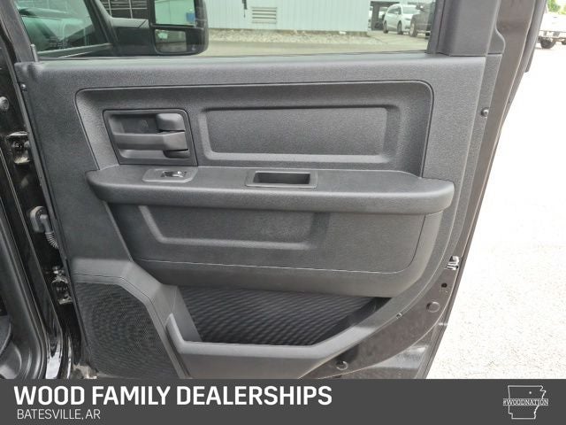 2026 RAM 2500 RAM 2500 BLACK EXPRESS CREW CAB 4X4 6'4' BOX
