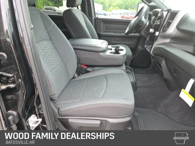 2026 RAM 2500 RAM 2500 BLACK EXPRESS CREW CAB 4X4 6'4' BOX