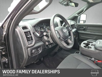 2026 RAM 2500 RAM 2500 BLACK EXPRESS CREW CAB 4X4 6'4' BOX