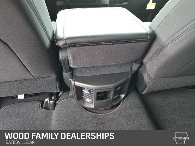 2026 RAM 2500 RAM 2500 BLACK EXPRESS CREW CAB 4X4 6'4' BOX