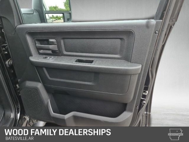 2026 RAM 2500 RAM 2500 BLACK EXPRESS CREW CAB 4X4 6'4' BOX