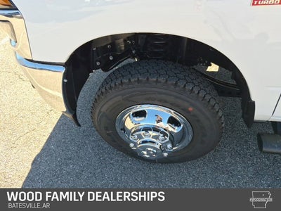 2027 RAM Ram 3500 RAM 3500 TRADESMAN CREW CAB 4X4 8' BOX
