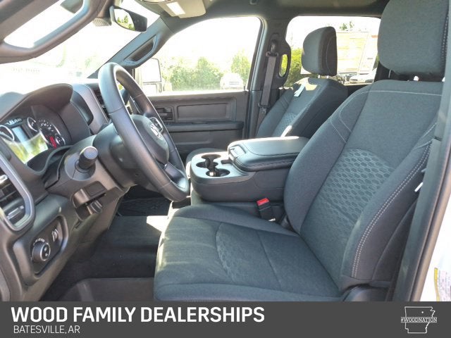 2027 RAM Ram 3500 RAM 3500 TRADESMAN CREW CAB 4X4 8' BOX
