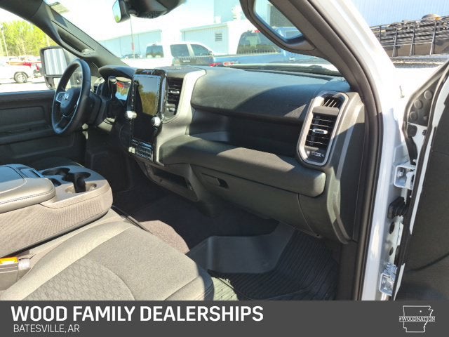2027 RAM Ram 3500 RAM 3500 TRADESMAN CREW CAB 4X4 8' BOX