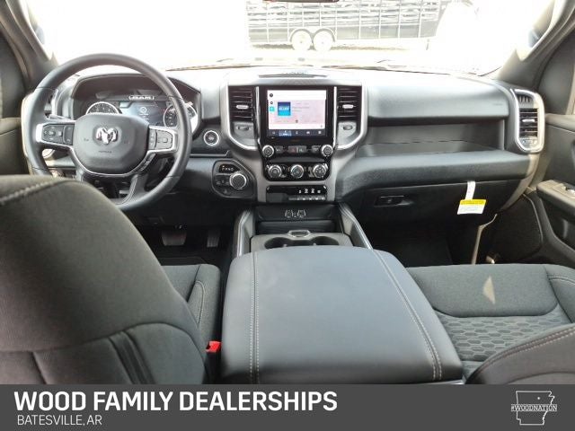 2026 RAM 1500 RAM 1500 EXPRESS CREW CAB 4X4 5'7' BOX