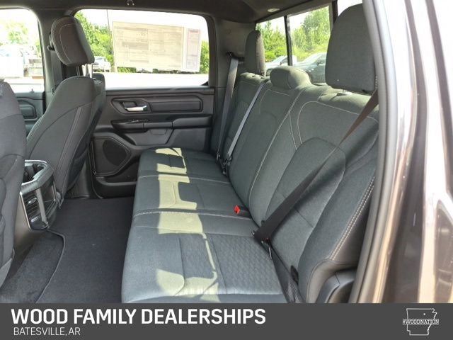 2026 RAM 1500 RAM 1500 EXPRESS CREW CAB 4X4 5'7' BOX