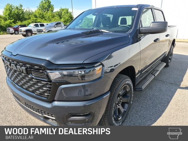 2026 RAM 1500 RAM 1500 EXPRESS CREW CAB 4X4 5'7' BOX