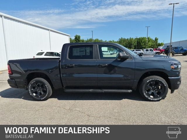 2026 RAM 1500 RAM 1500 EXPRESS CREW CAB 4X4 5'7' BOX