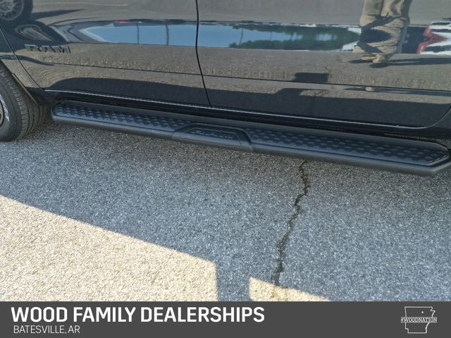 2026 RAM 1500 RAM 1500 EXPRESS CREW CAB 4X4 5'7' BOX