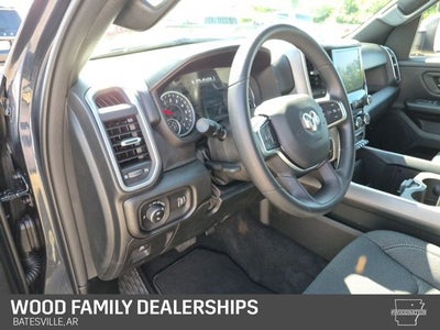 2026 RAM 1500 RAM 1500 EXPRESS CREW CAB 4X4 5'7' BOX