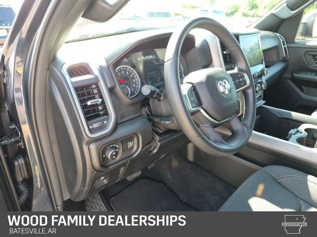 2026 RAM 1500 RAM 1500 EXPRESS CREW CAB 4X4 5'7' BOX