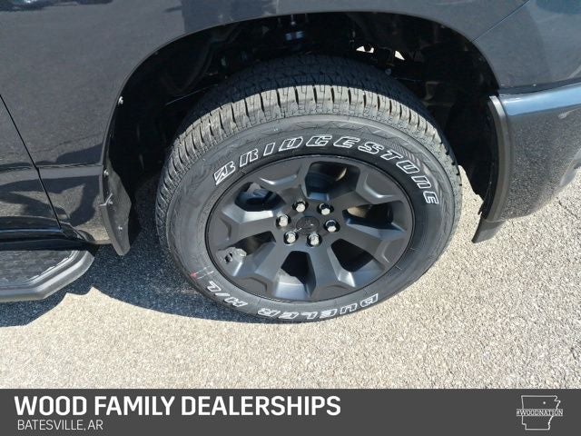 2026 RAM 1500 RAM 1500 EXPRESS CREW CAB 4X4 5'7' BOX