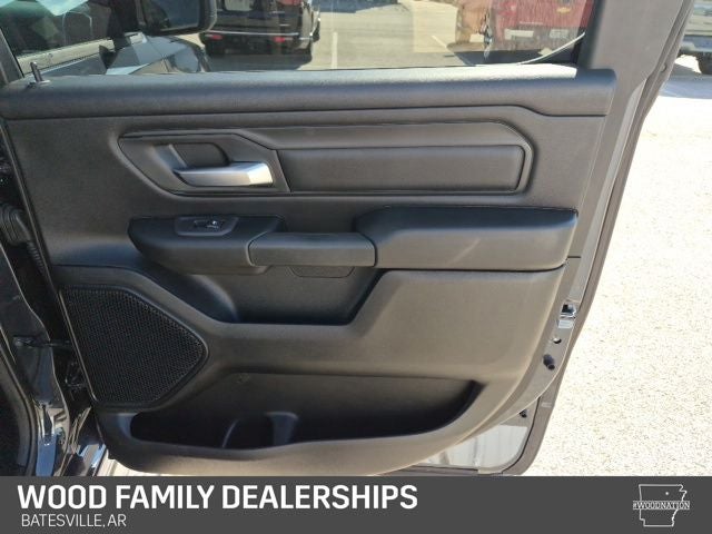 2026 RAM 1500 RAM 1500 EXPRESS CREW CAB 4X4 5'7' BOX