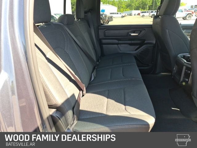 2026 RAM 1500 RAM 1500 EXPRESS CREW CAB 4X4 5'7' BOX