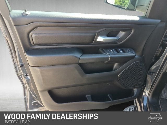 2026 RAM 1500 RAM 1500 EXPRESS CREW CAB 4X4 5'7' BOX