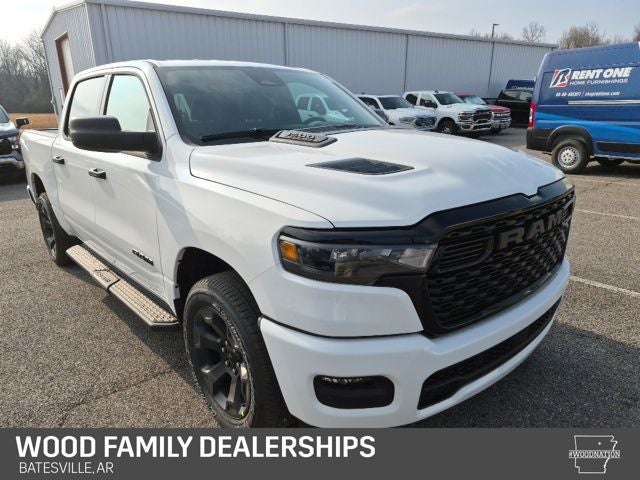 2026 RAM 1500 RAM 1500 EXPRESS CREW CAB 4X4 5'7' BOX