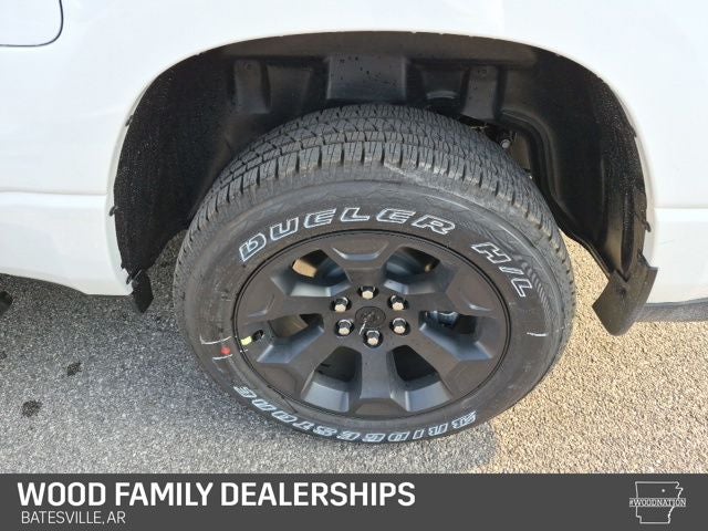 2026 RAM 1500 RAM 1500 EXPRESS CREW CAB 4X4 5'7' BOX