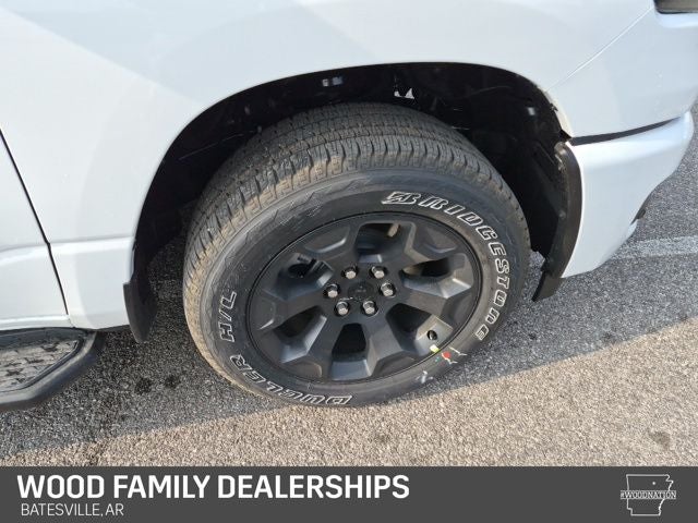 2026 RAM 1500 RAM 1500 EXPRESS CREW CAB 4X4 5'7' BOX