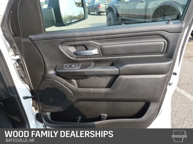 2026 RAM 1500 RAM 1500 EXPRESS CREW CAB 4X4 5'7' BOX