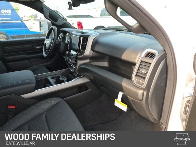 2026 RAM 1500 RAM 1500 EXPRESS CREW CAB 4X4 5'7' BOX