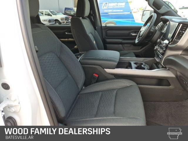 2026 RAM 1500 RAM 1500 EXPRESS CREW CAB 4X4 5'7' BOX