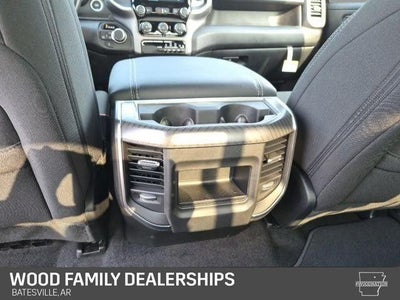 2026 RAM 1500 RAM 1500 EXPRESS CREW CAB 4X4 5'7' BOX