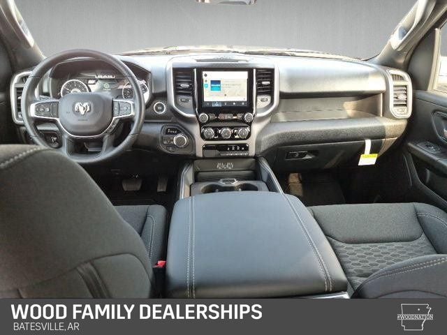 2026 RAM 1500 RAM 1500 EXPRESS CREW CAB 4X4 5'7' BOX