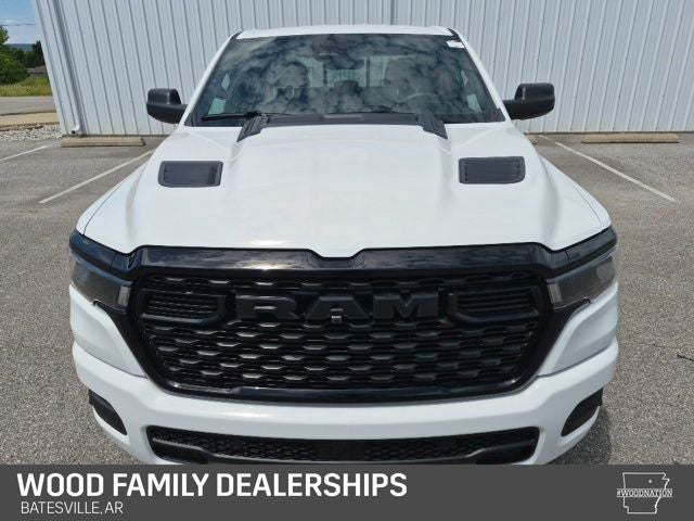 2026 RAM 1500 RAM 1500 EXPRESS CREW CAB 4X4 5'7' BOX